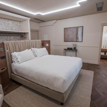 Palazzo Carletti Bed & Breakfast Montepulciano Stazione Екстериор снимка