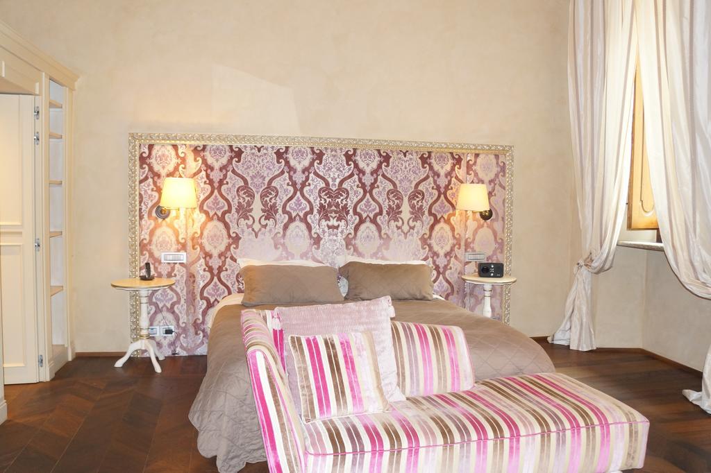 Palazzo Carletti Bed & Breakfast Montepulciano Stazione Екстериор снимка