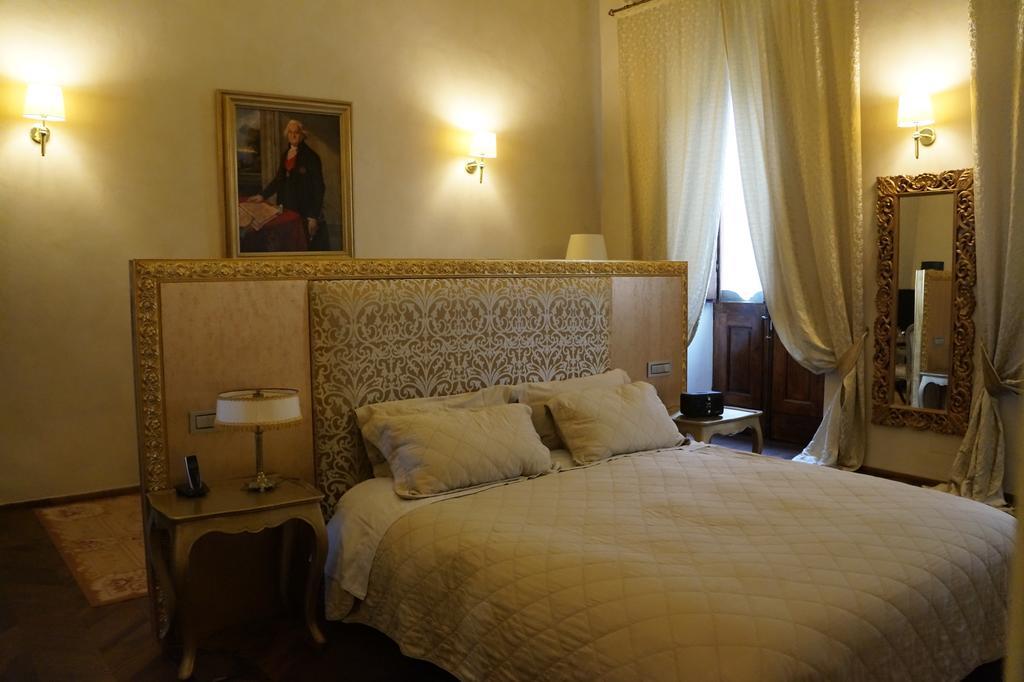 Palazzo Carletti Bed & Breakfast Montepulciano Stazione Екстериор снимка