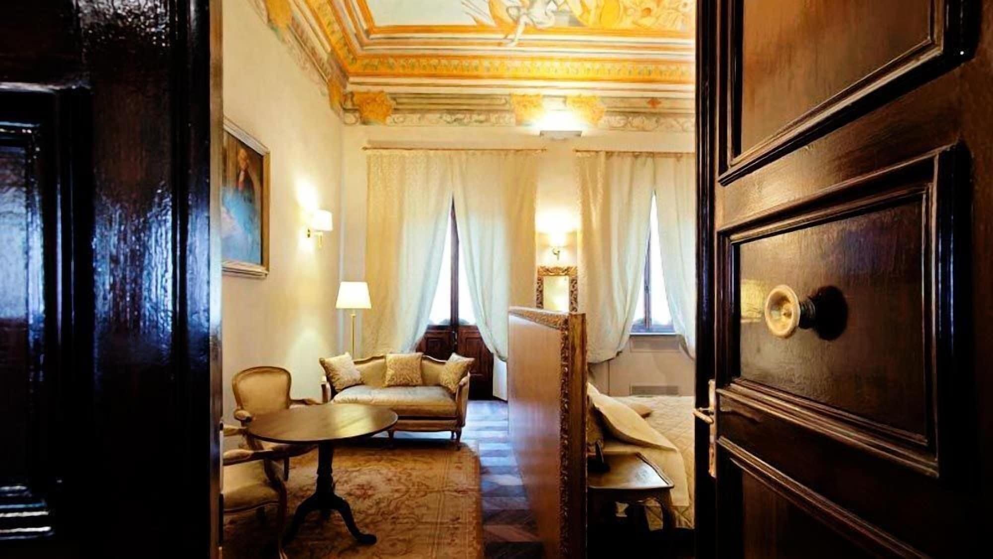 Palazzo Carletti Bed & Breakfast Montepulciano Stazione Екстериор снимка