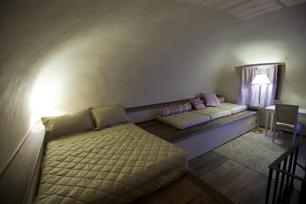 Palazzo Carletti Bed & Breakfast Montepulciano Stazione Екстериор снимка