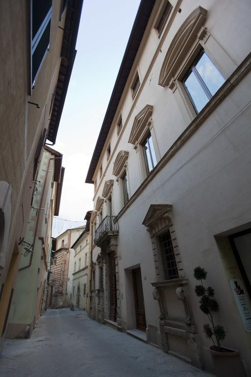 Palazzo Carletti Bed & Breakfast Montepulciano Stazione Екстериор снимка